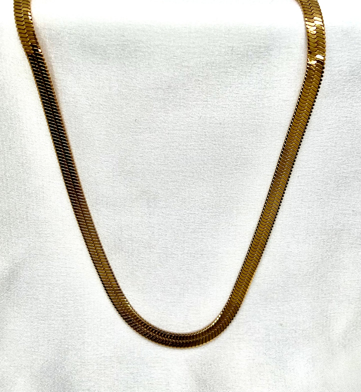 COLLIER|IRÈNE